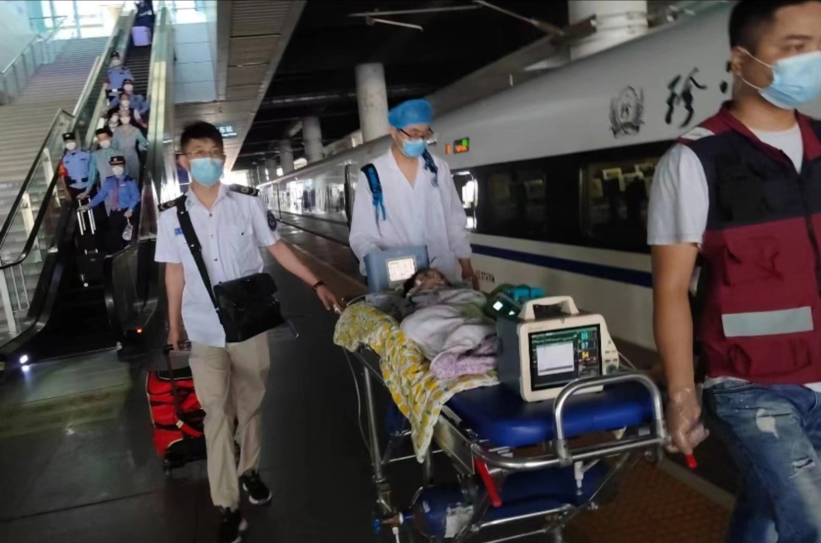 聂荣县高铁转运公司